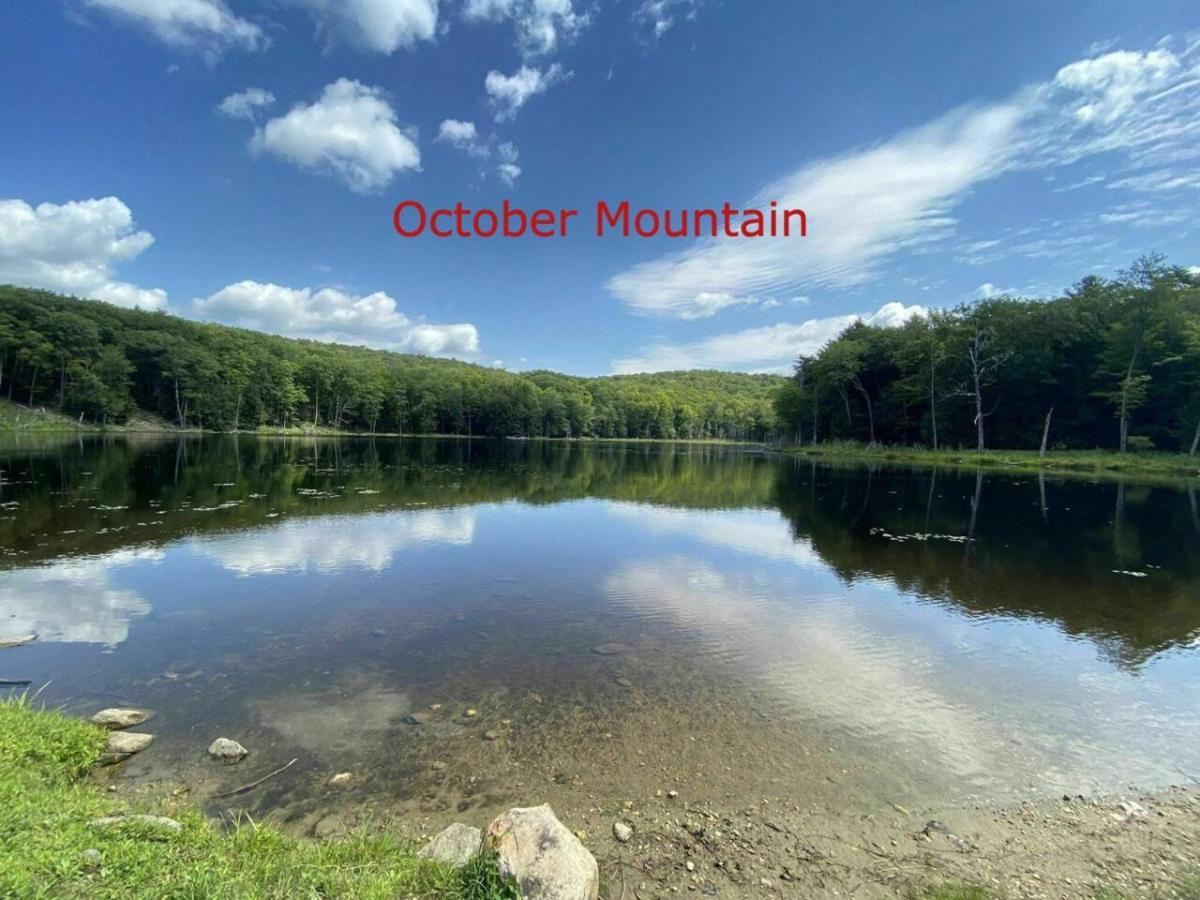 2 Bed Berkshire Getaway Minutes To Jiminy Peak Ski Hancock Zewnętrze zdjęcie