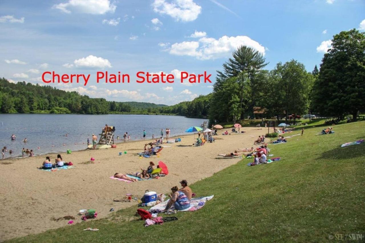 2 Bed Berkshire Getaway Minutes To Jiminy Peak Ski Hancock Zewnętrze zdjęcie