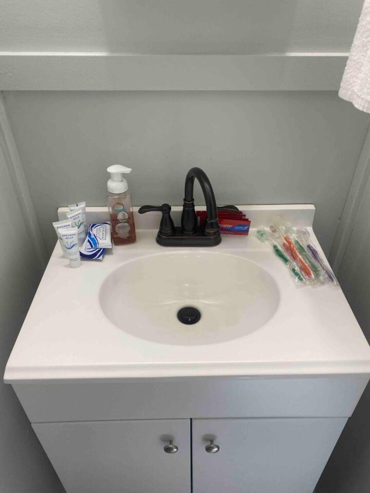 2 Bed Berkshire Getaway Minutes To Jiminy Peak Ski Hancock Zewnętrze zdjęcie
