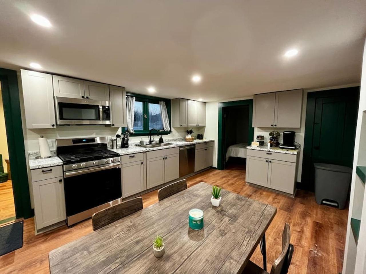 2 Bed Berkshire Getaway Minutes To Jiminy Peak Ski Hancock Zewnętrze zdjęcie